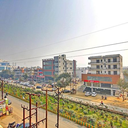 Hotel O Yash Hotel Ghaziabad Eksteriør billede