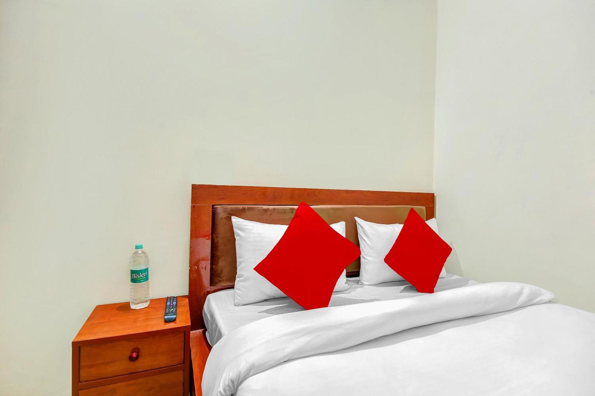 Hotel O Yash Hotel Ghaziabad Eksteriør billede