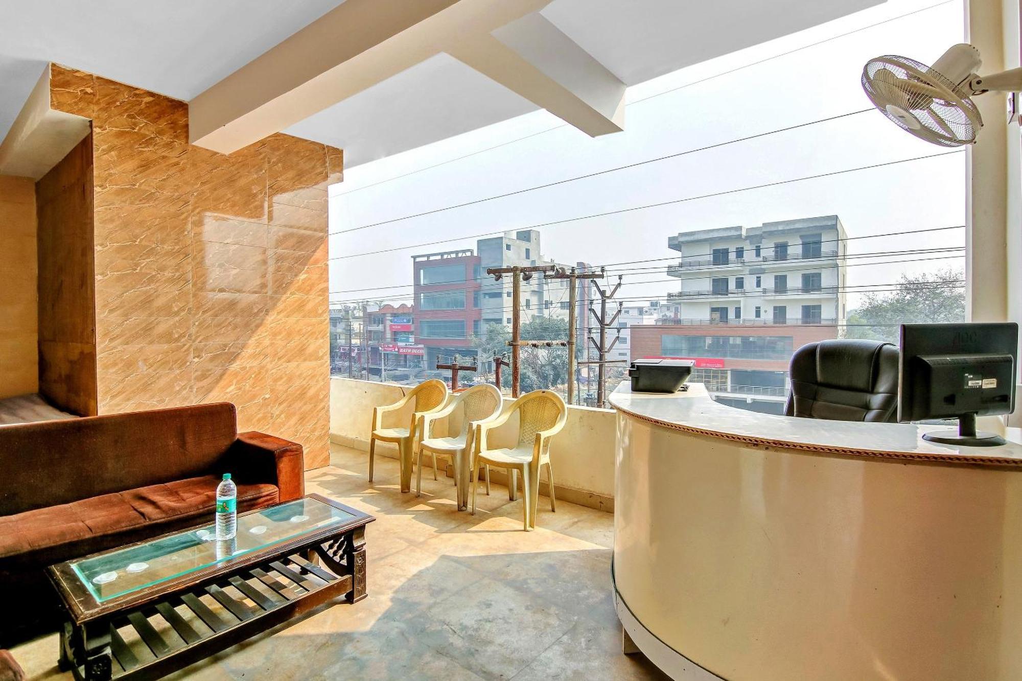 Hotel O Yash Hotel Ghaziabad Eksteriør billede