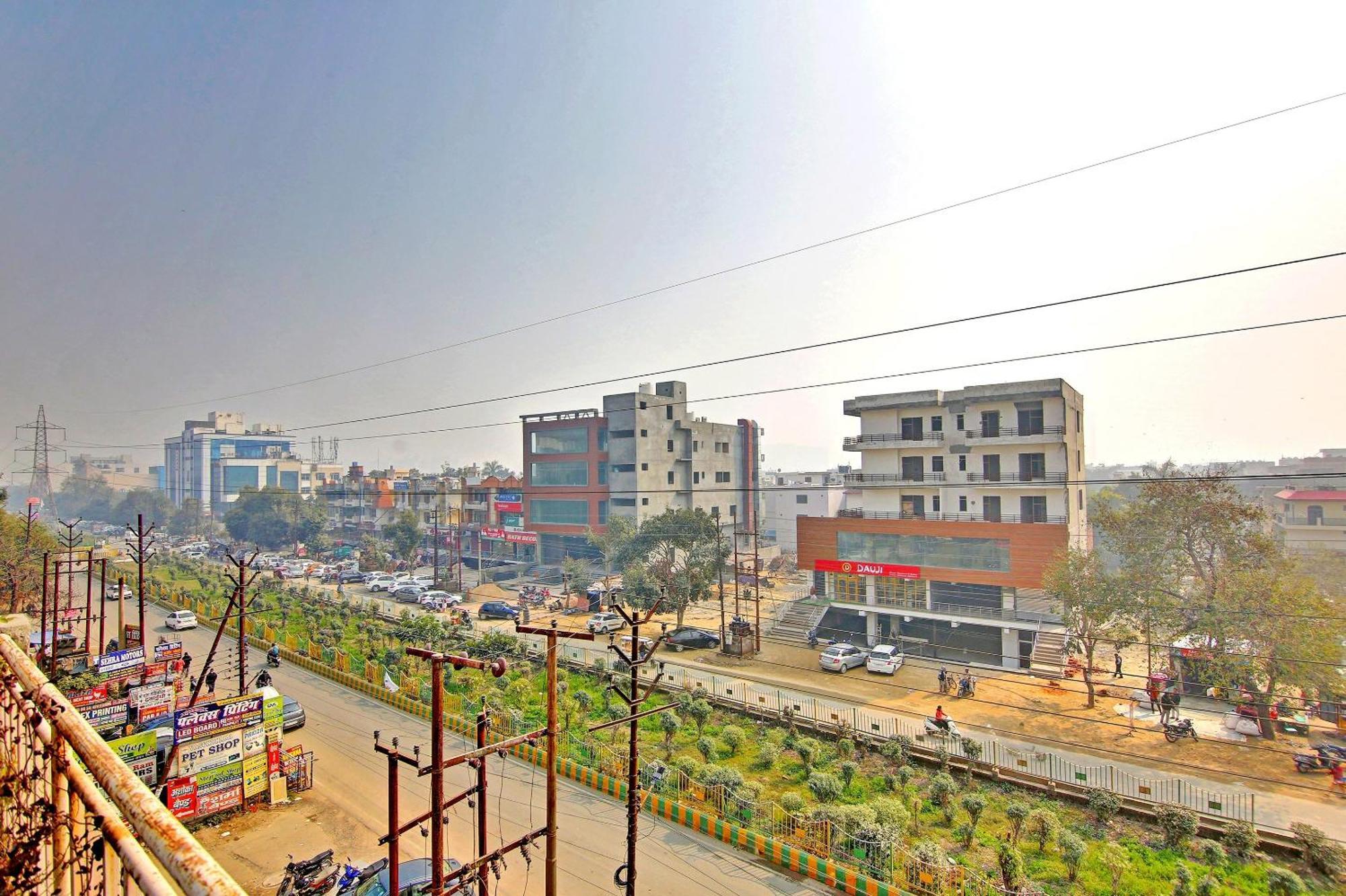 Hotel O Yash Hotel Ghaziabad Eksteriør billede